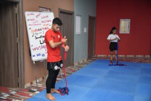 ŞANLIURFA (AA) – CUMA SARI – Şanlıurfa'da ailesine maddi destek