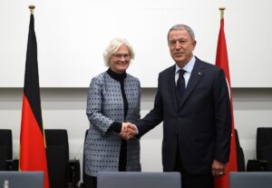 BRÜKSEL (AA) – Milli Savunma Bakanı Hulusi Akar, ABD Savunma