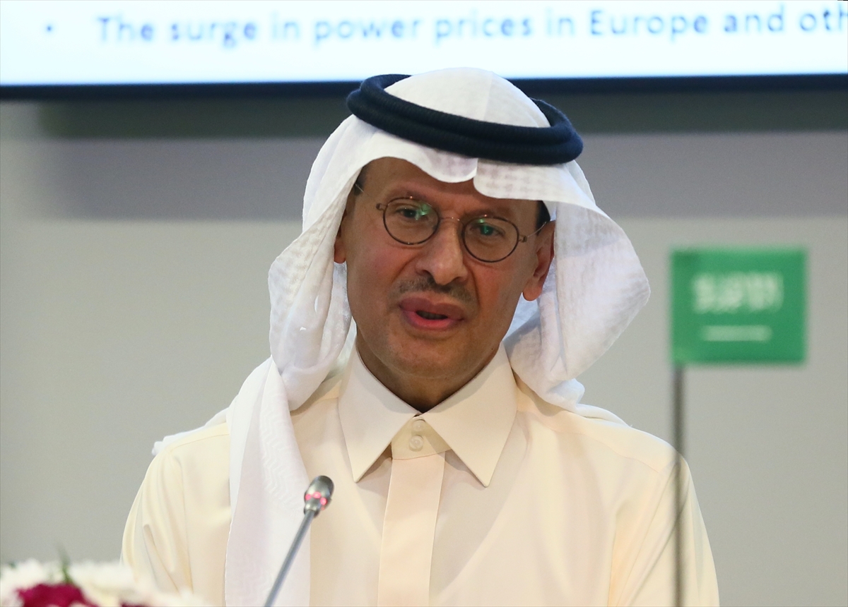 OPEC+ grubundan günlük petrol üretimini 2 milyon varil azaltma kararı
