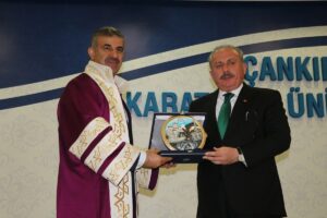 ÇANKIRI (AA) – TBMM Başkanı Mustafa Şentop, "Kız çocuklarının, kadınların