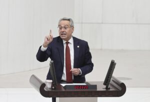 TBMM (AA) – AK Parti Grup Başkanvekili Mahir Ünal, küresel