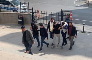 TEKİRDAĞ (AA) – Tekirdağ'ın Kapaklı ilçesinde motosiklet çalarken suçüstü yakalanan