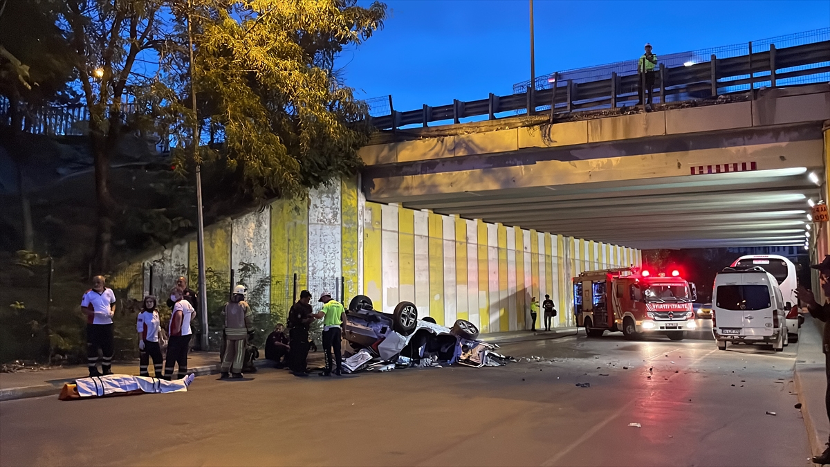 TEM Otoyolu'nda köprüden düşen otomobilin sürücüsü öldü