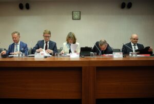 - Finlandiya Adalet Bakanlığı yetkilileri, Adalet Bakanlığı Dış İlişkiler ve