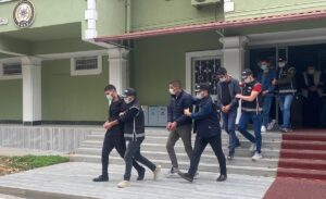 UŞAK (AA) – Uşak'ta suç örgütüne yönelik operasyonda gözaltına alınan