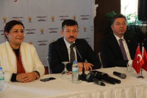 - "Gelin Türkiye'ye muhalefet yapmayın, siyasi muhalefetinizi her zaman sonuna