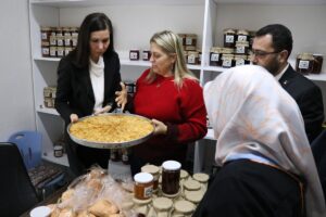 NİĞDE (AA) – AK Parti Genel Başkan Yardımcısı Çiğdem Karaaslan,