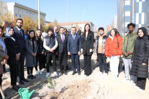 NİĞDE (AA) – AK Parti Genel Başkan Yardımcısı Çiğdem Karaaslan,