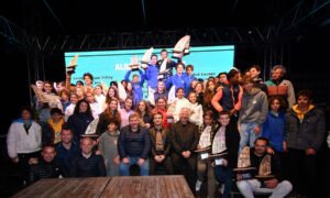 İZMİR (AA) – Profesyonel Rüzgar Sörfü Birliği (PWA) Çocuklar ve