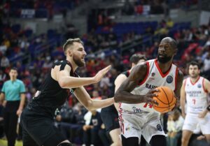 - Bahçeşehir Koleji: 88 - ERA Nymburk: 80