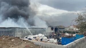 BURSA (AA) – Bursa'da bir geri dönüşüm deposunda çıkan yangına,