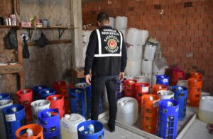 BURSA (AA) – Bursa'da, Gümrük Muhafaza Müdürlüğü ekiplerince düzenlenen operasyonda