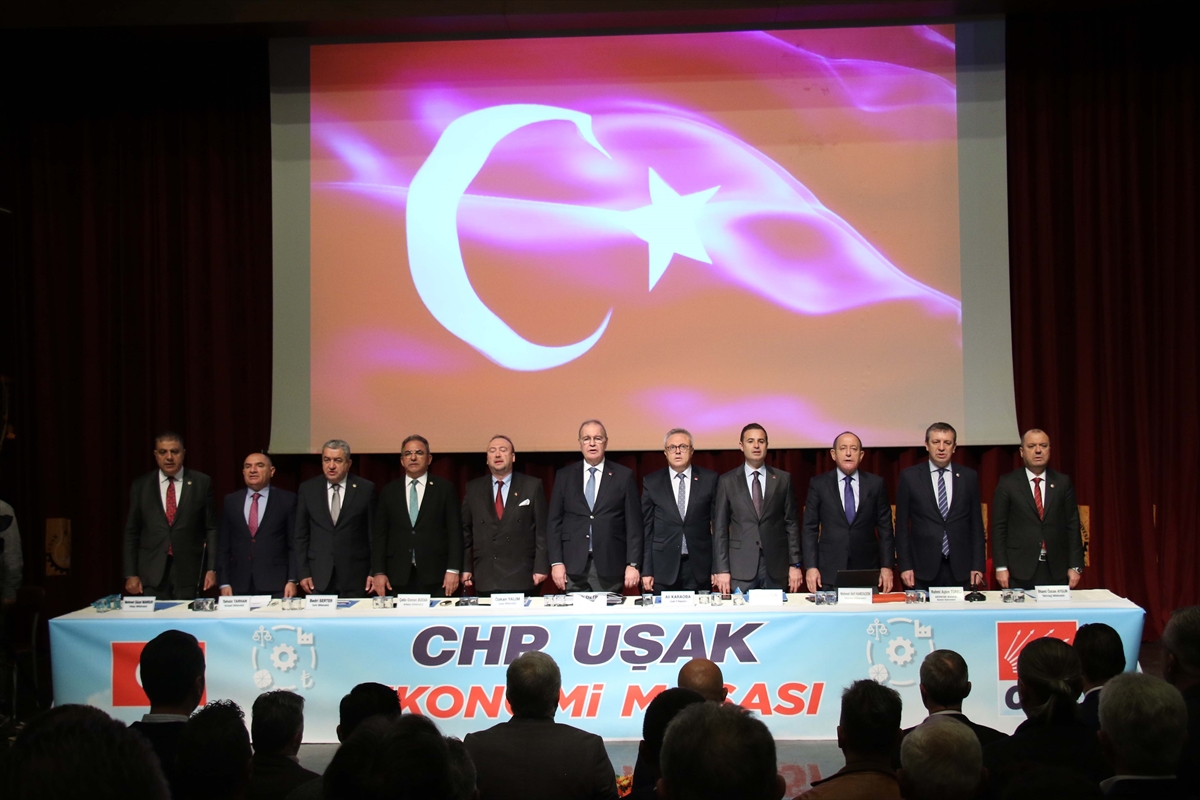 CHP Ekonomi Masası Heyeti, Uşak'ta iş insanlarıyla buluştu