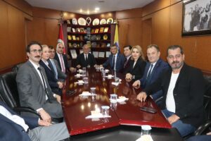 - "Yerel yönetimlerin boyunu aşan bir ulusal deprem politikasına ihtiyaç