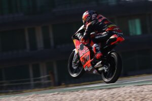 İSTANBUL (AA) – Red Bull sporcusu Deniz Öncü, 2022 Moto3