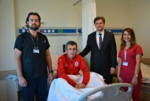 DENİZLİ (AA) – Denizli'de göğsünde 29 santimetre çapında ve yaklaşık