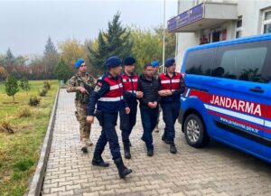 DİYARABKIR (AA) – Diyarbakır'da hakkında 21 yıl 10 ay 13