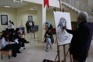 EDİRNE (AA) – Edirne'de, "Kadına Yönelik Şiddetle Mücadele" konferansı düzenlendi.