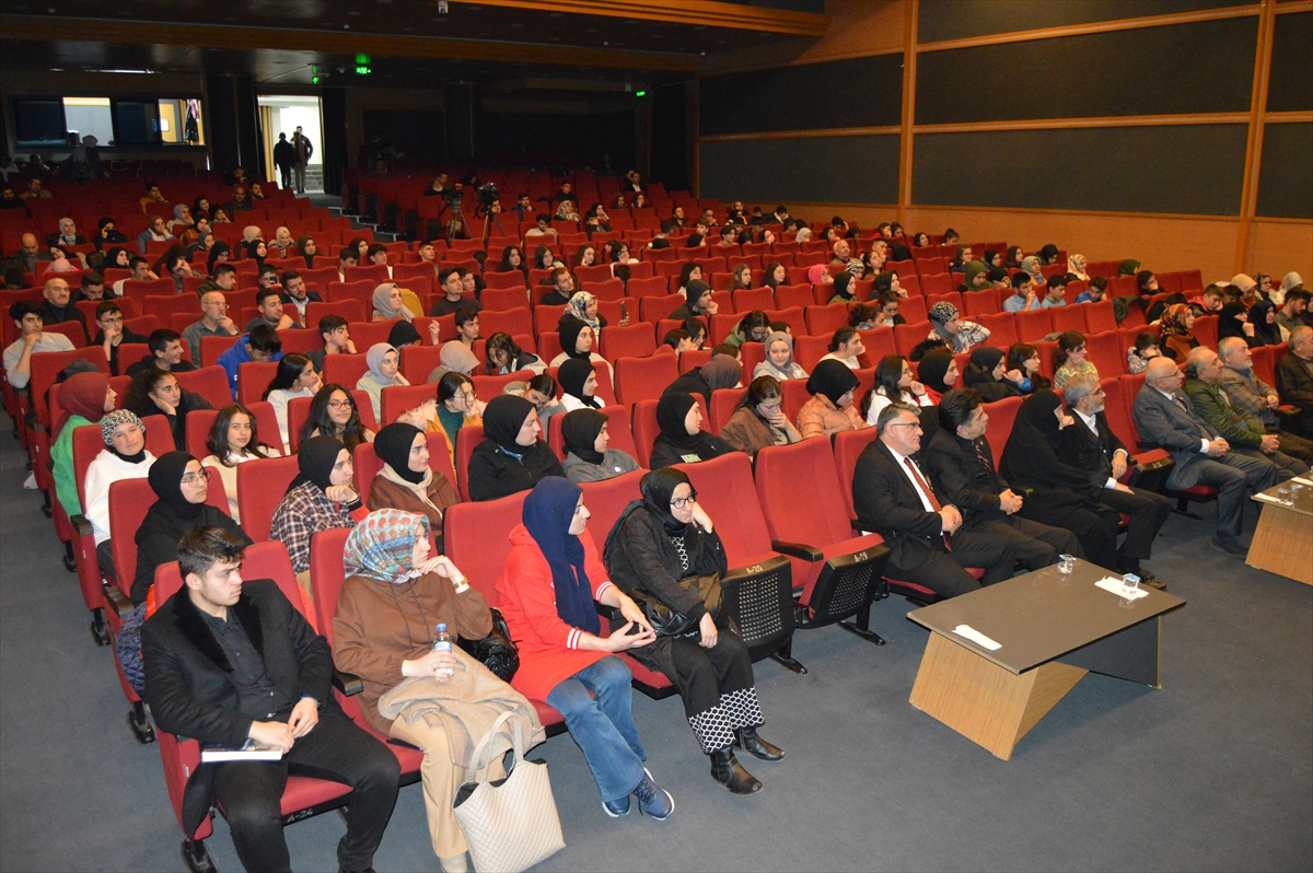 Erzurum'da Sezai Karakoç için anma programı düzenlendi