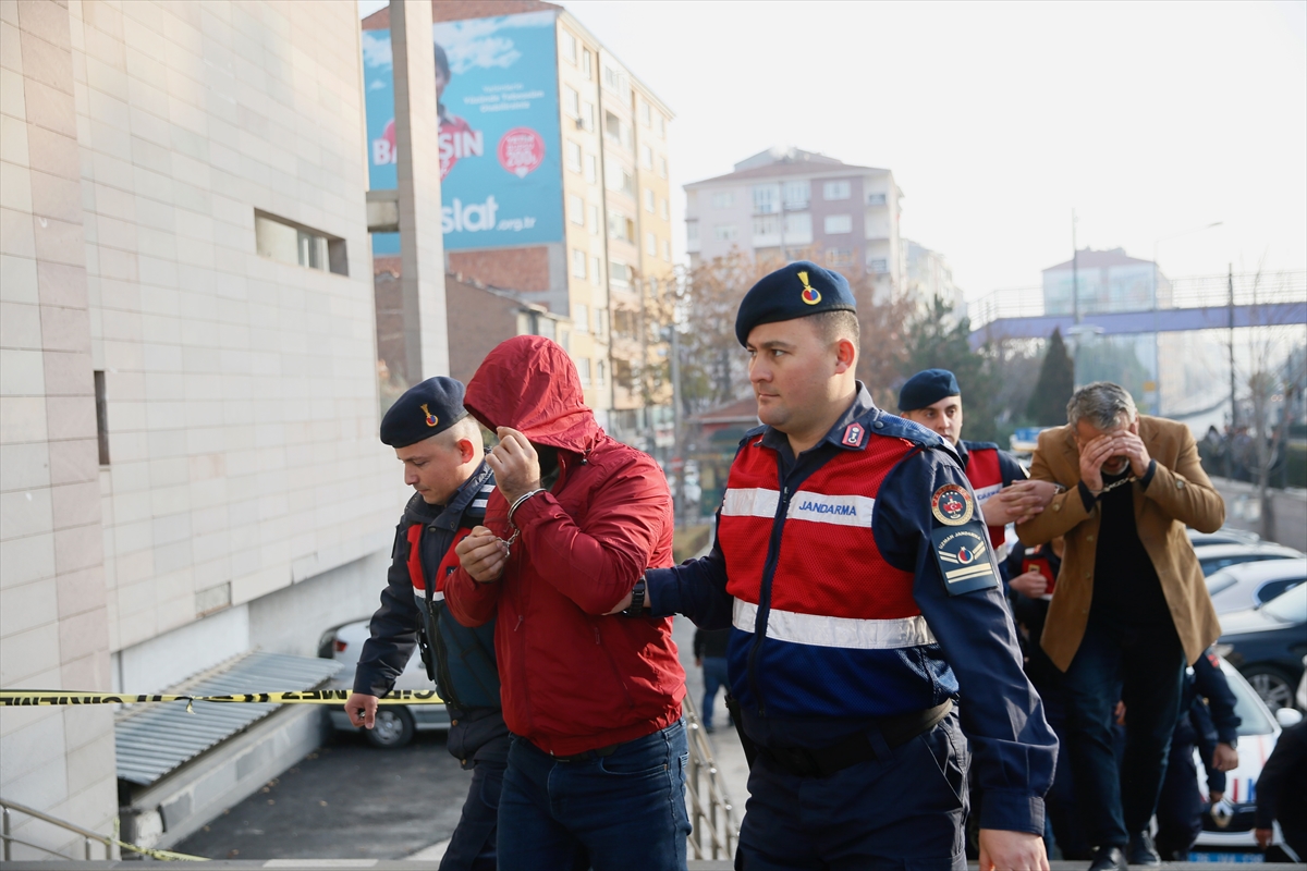 Eskişehir merkezli enerji nakil kablosu hırsızlığı operasyonunda yakalanan 26 şüpheli adliyede