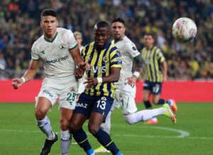 - Fenerbahçe: 1 - Bitexen Giresunspor: 0 (İlk yarı)