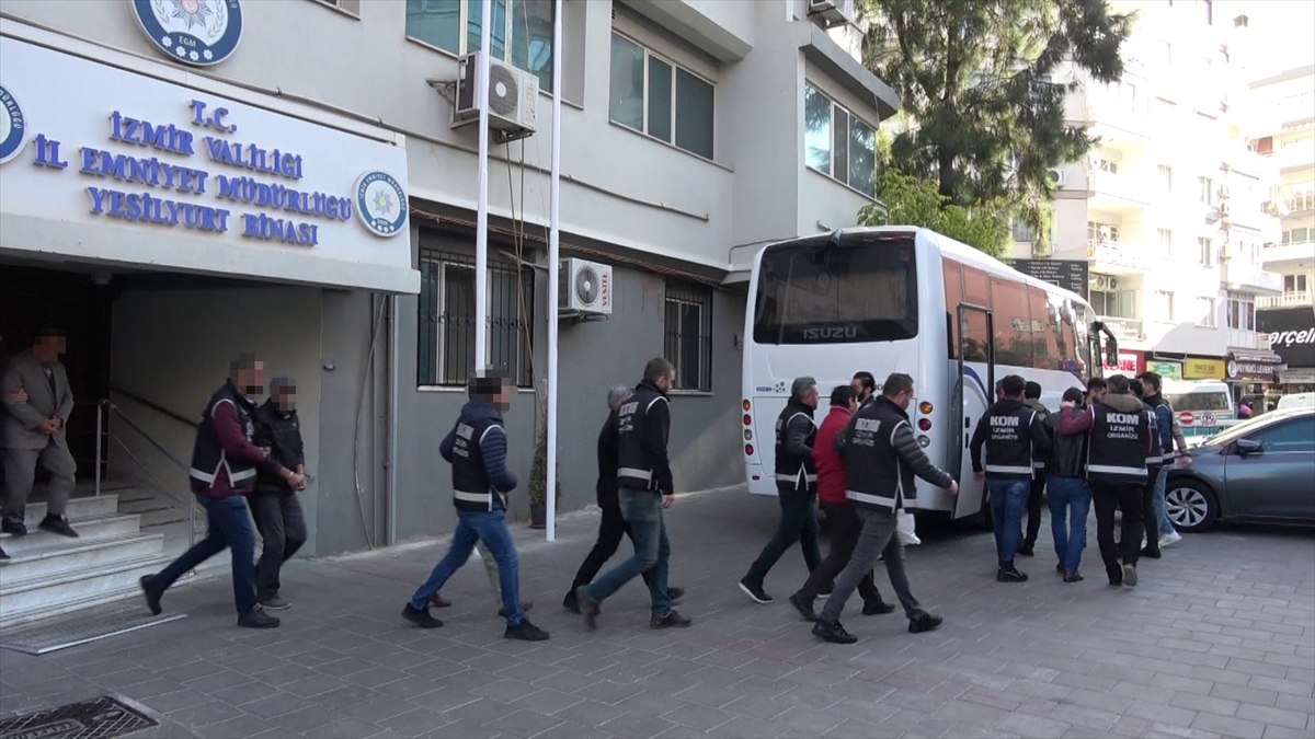 FETÖ'nün sivil yapılanmasına yönelik İzmir merkezli operasyonda 1 kişi tutuklandı
