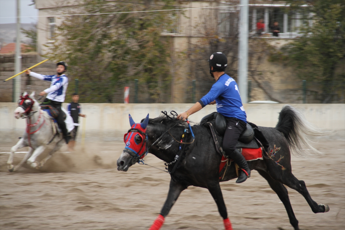 Geleneksel atlı sporlar çocuklarla yaygınlaşacak