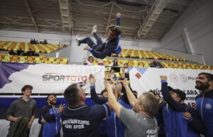 ANKARA (AA) – Ankara'da düzenlenen Grekoromen Güreş Süper Lig'de şampiyonluğa