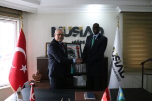 NİĞDE (AA) – Güney Sudan'ın Ankara Büyükelçisi Majok Guandong, Müstakil