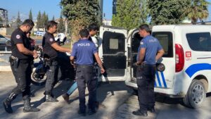 HATAY (AA) – Hatay’ın Kırıkhan ilçesinde çalıntı motosikletle polisten kaçmaya