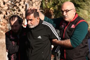 İZMİR (AA) – İzmir'in Bornova ilçesinde eşini iş yerinde tabancayla