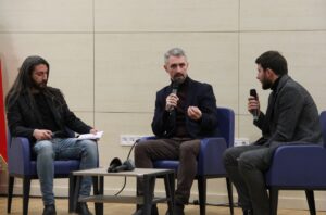 KAYSERİ (AA) – Kafkasyalı ressam Rustam Yahihanov'un "Kafkasya Efsaneleri" resim