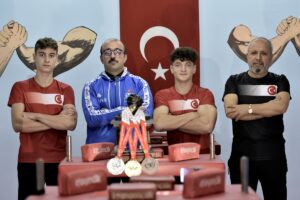 BURSA (AA) – MUSTAFA YILMAZ – Dünya Şampiyonası'nda sağ kolda