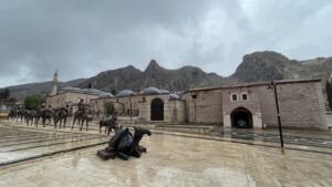 TOKAT (AA) – AİŞE HÜMEYRA BULOVALI – Uygarlıkların merkezi Anadolu'da,