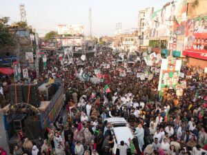 İSLAMABAD (AA) – Pakistan'da eski Başbakan İmran Han'ın liderliğini yaptığı