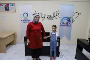 ORDU (AA) – Ordu'da doğuştan tek kolu olmayan 7 yaşındaki