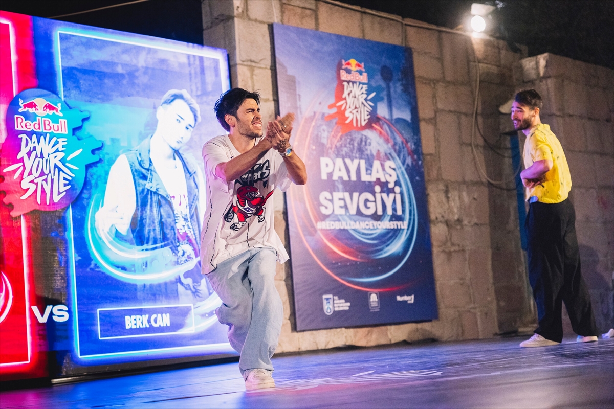 “Red Bull Dance Your Style”ın 2022 dünya finali Güney Afrika'da yapılacak