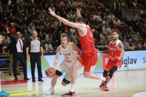 - Sırbistan: 77 - Türkiye: 76