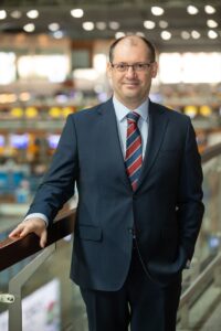 - Dış hatlar terminalinde hizmete giren dijital sipariş ekranları sayesinde