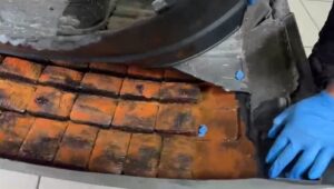 AĞRI (AA) – Ağrı'nın Doğubayazıt ilçesindeki Gürbulak Gümrük Kapısı'nda 17