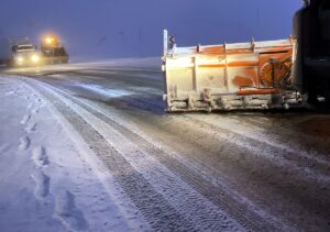 - Ardahan-Ardanuç kara yolu, kar nedeniyle bahar aylarına kadar ulaşıma