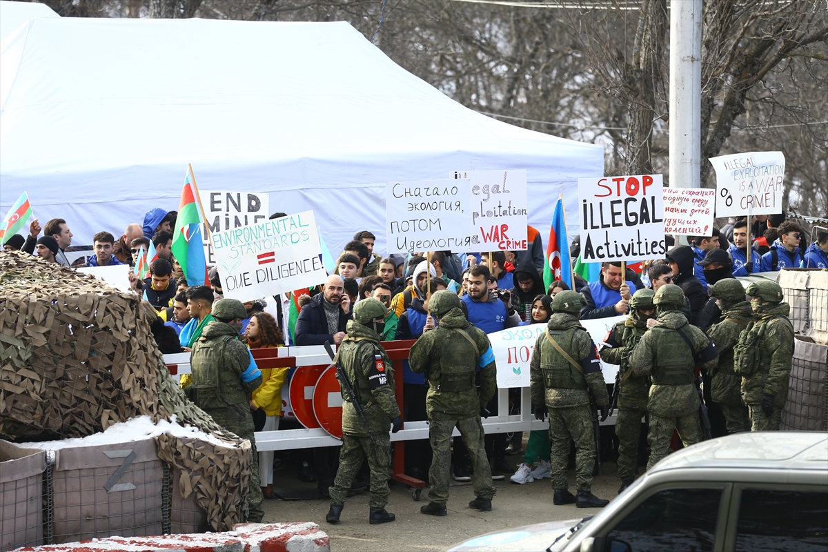 Azerbaycanlı STK'lerin Laçın koridorundaki maden protestosu sürüyor