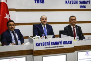 KAYSERİ (AA) – Sanayi ve Teknoloji Bakanı Mustafa Varank, Kayseri’de
