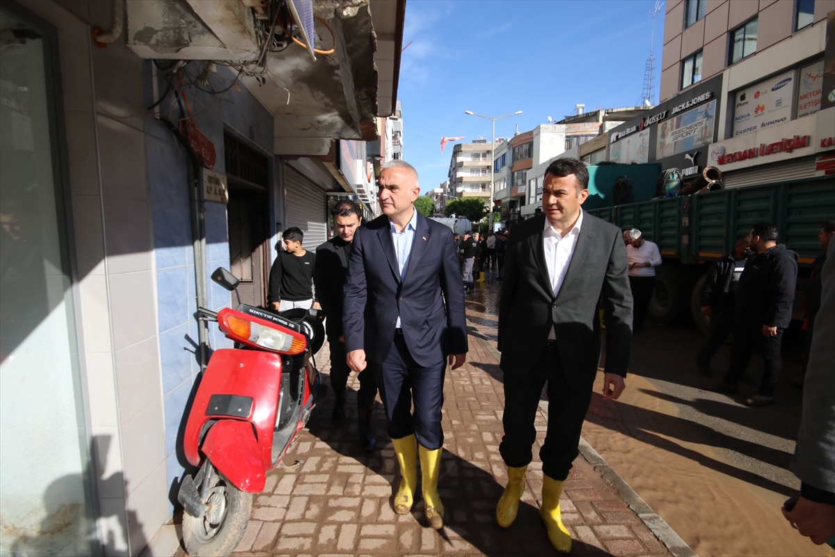 Cumhurbaşkanı Erdoğan, Antalya'da selden etkilenen kadınla telefonda görüştü