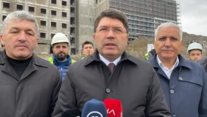 BARTIN (AA) – Bartın'da inşaatı süren 400 yataklı Bartın Devlet