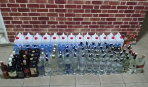 İSTANBUL (AA) – Beyoğlu'nda, bir evde sahte alkol sattığı öne