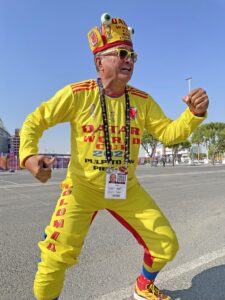 DOHA (AA) – HİLMİ SEVER – Kolombiyalı futbol tutkunu Javier