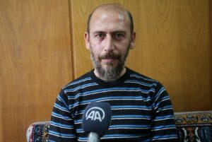 BİTLİS (AA) – ŞENER TOKTAŞ – Bitlis'te yöresel ayakkabı "harik"in