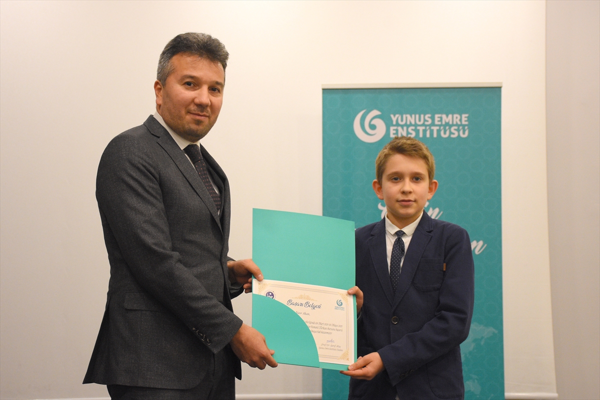 Bosna Hersek'te YEE'nin “Osmanlıca-Türkçe” kursiyerlerine sertifikaları verildi
