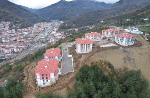 KASTAMONU (AA) – Kastamonu'nun Bozkurt ilçesinde geçen yıl yaşanan sel